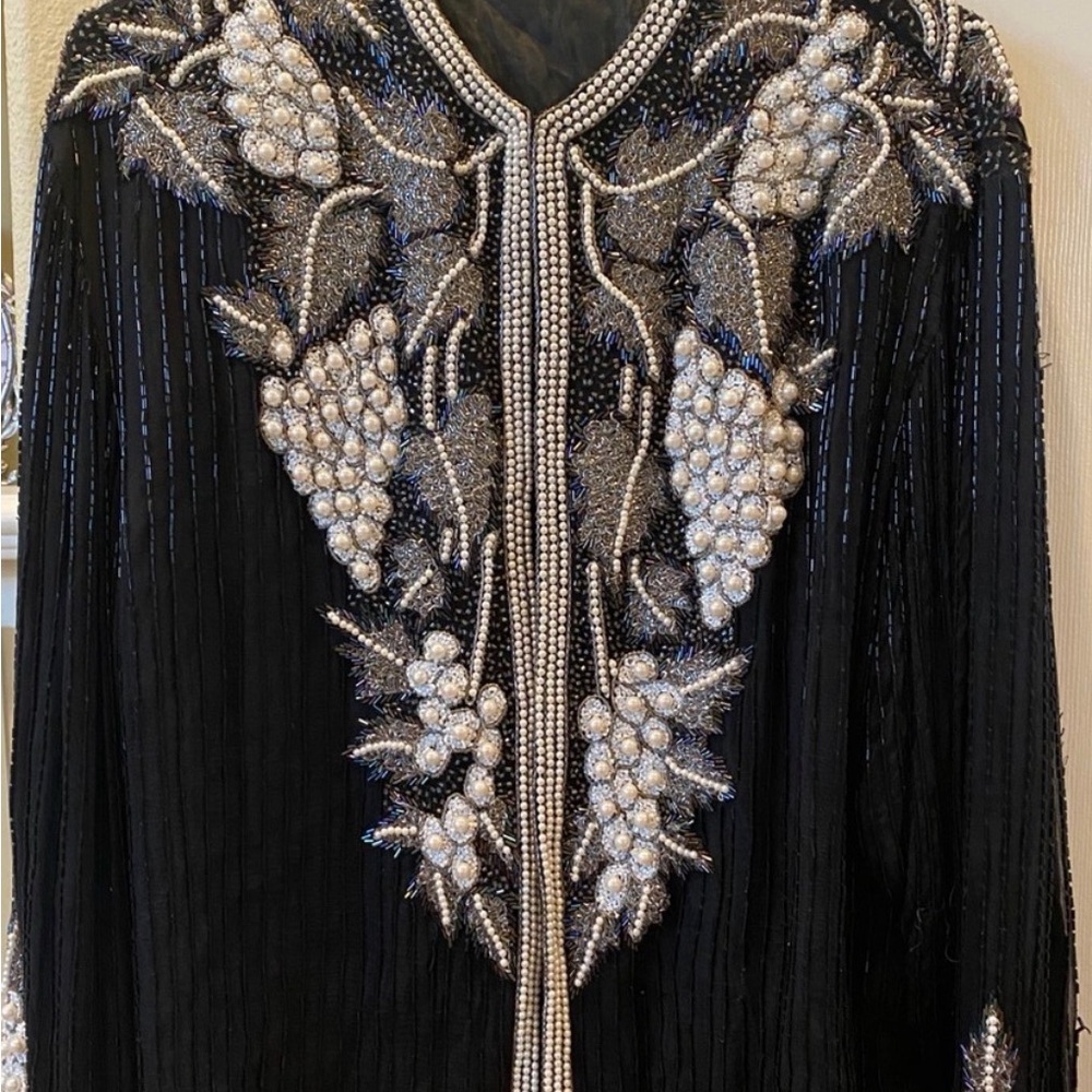 Elegant Black Beaded Jacket with Embellishments and Pearls